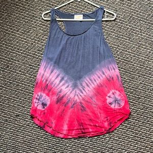Super cute Tye Dye Suntiki tank top